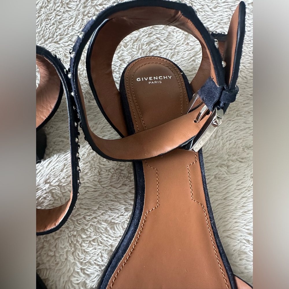 * Givenchy Paris navy blue studded chunky heel sandal size 38.5 - Picture 4 of 9